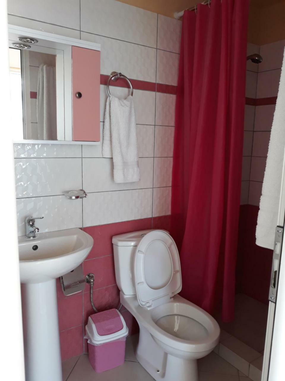 Hotel Mikela Ksamil Eksteriør billede